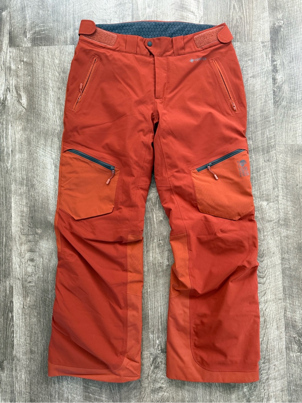 Mountain Hardwear Ski pants RECCO GoreTex Size Medium